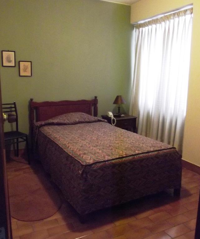 Hostal Gemina Lima Quarto foto